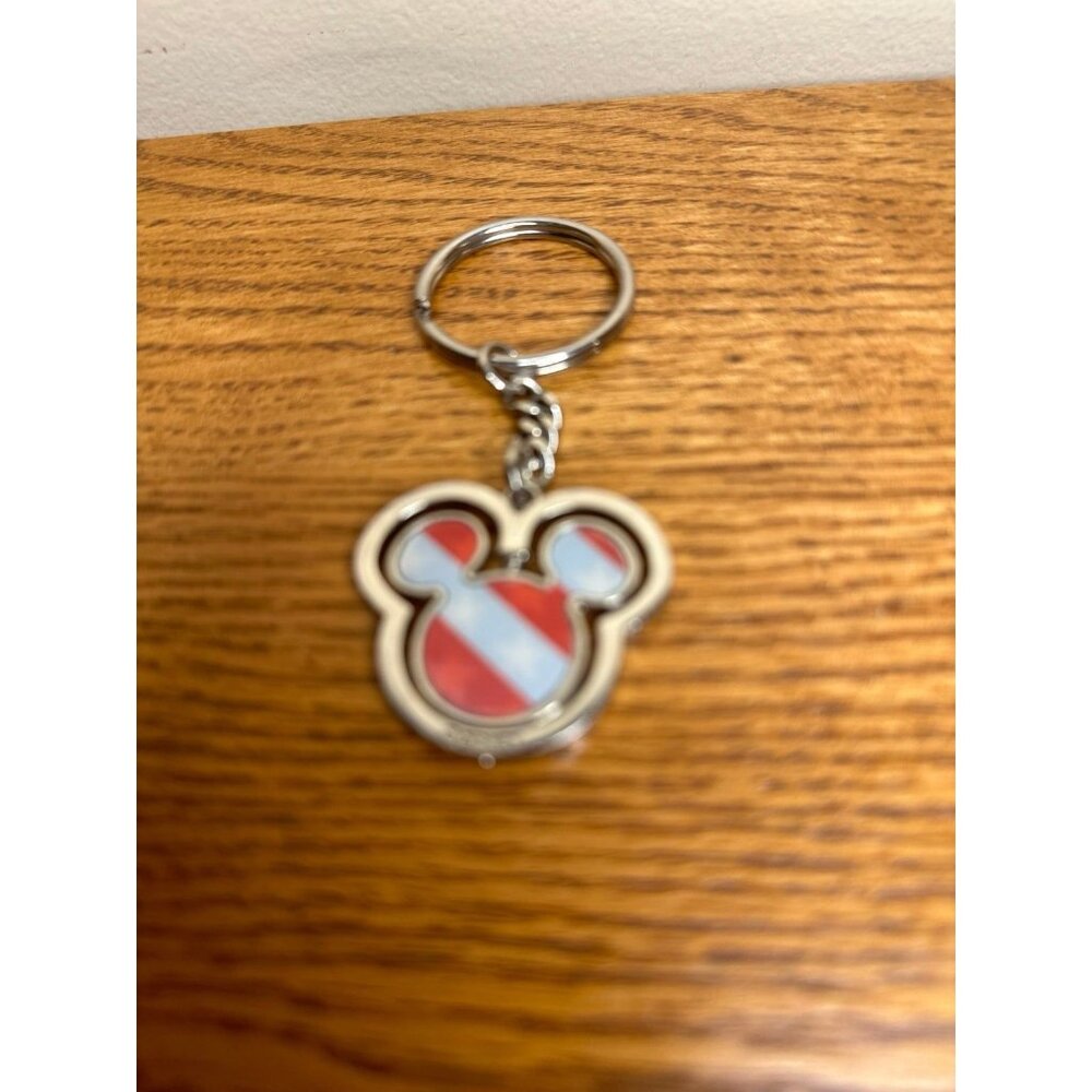 Disney World Mickey Mouse Red White Blue Keychain Patriotic lenticular